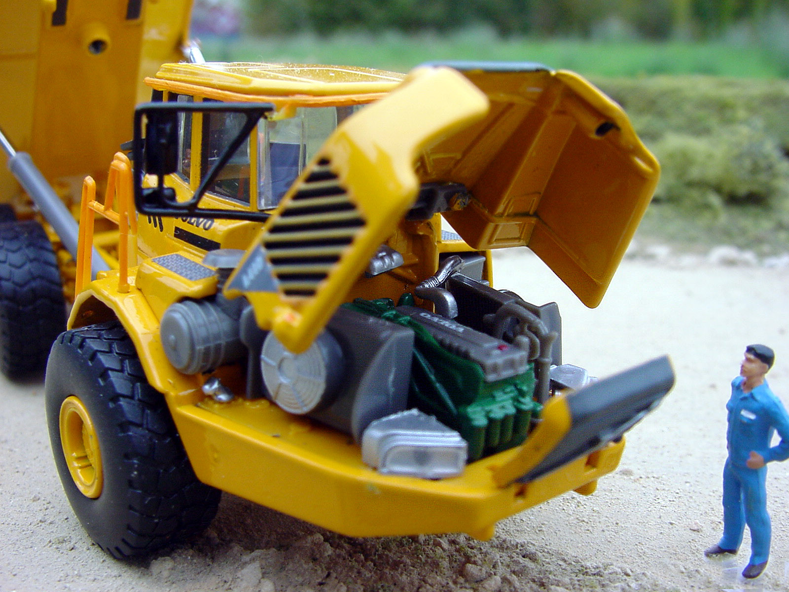 VOLVO Dumper A40D 05.jpg