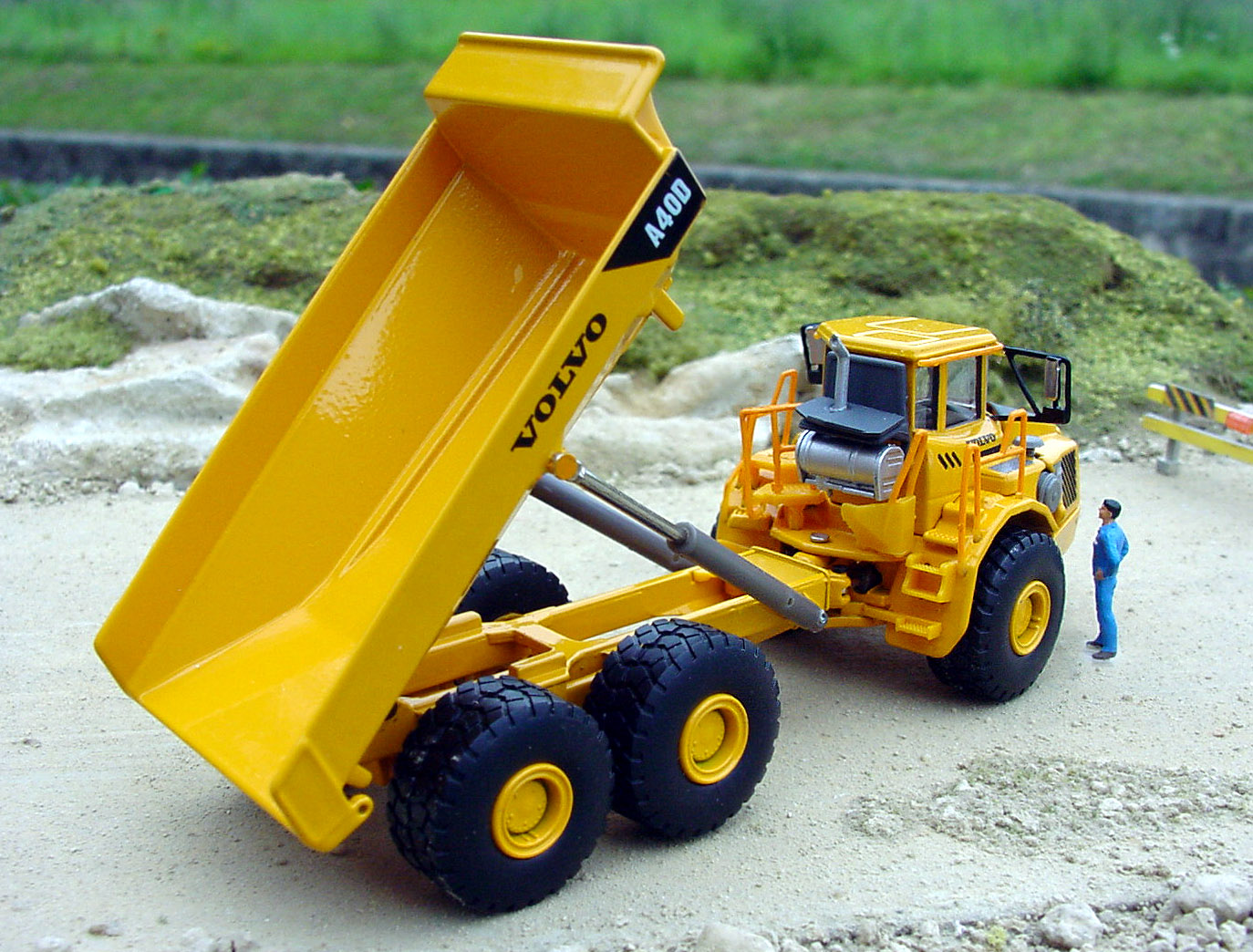 VOLVO Dumper A40D 07.jpg