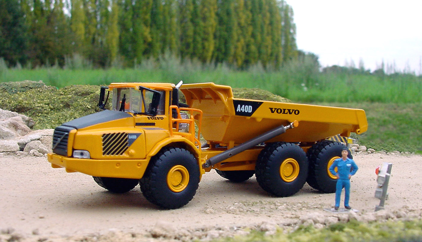 VOLVO Dumper A40D 01.jpg