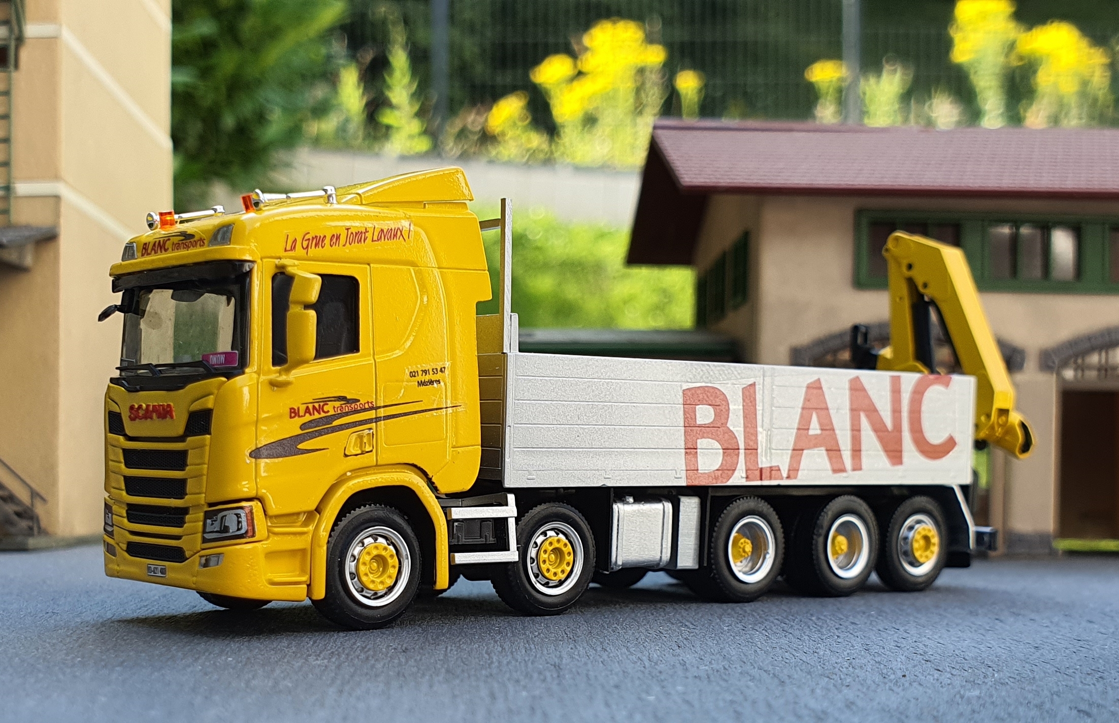 scania_blanc.jpg