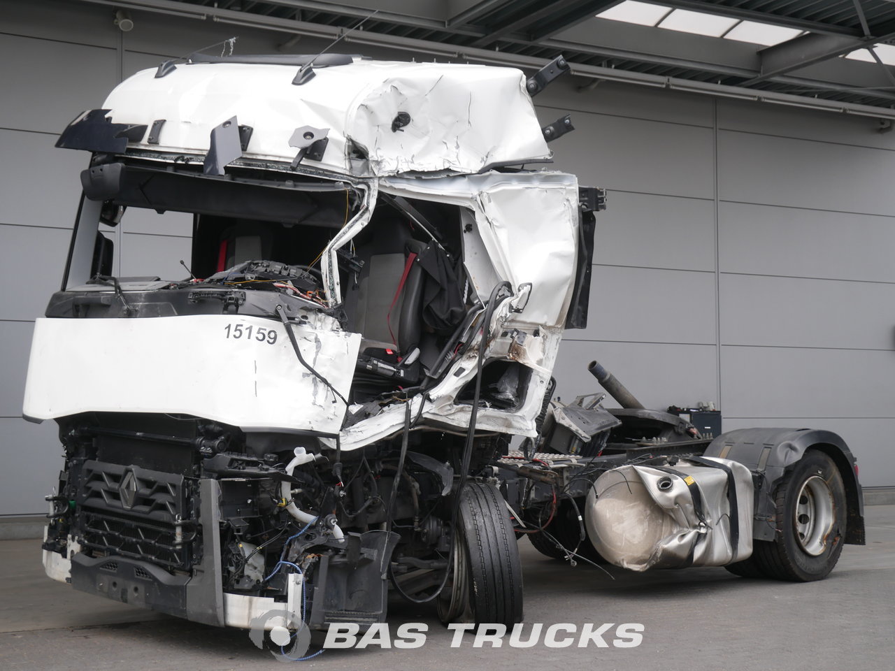 Occasion-Tracteur-Renault-T-480-Unfall-4X2-2015_133132_1.jpg