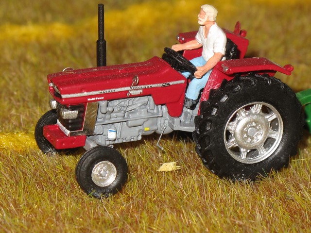 Massey Ferguson 185.JPG