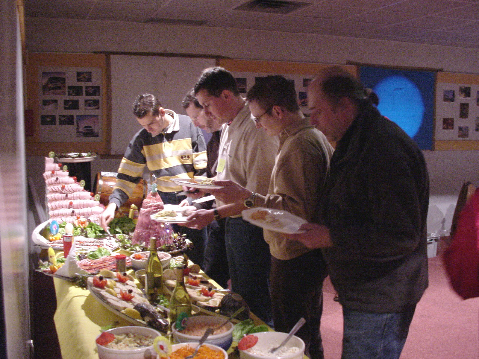 A.G janvier 2003  l'attaque du buffet par des voyous.jpg