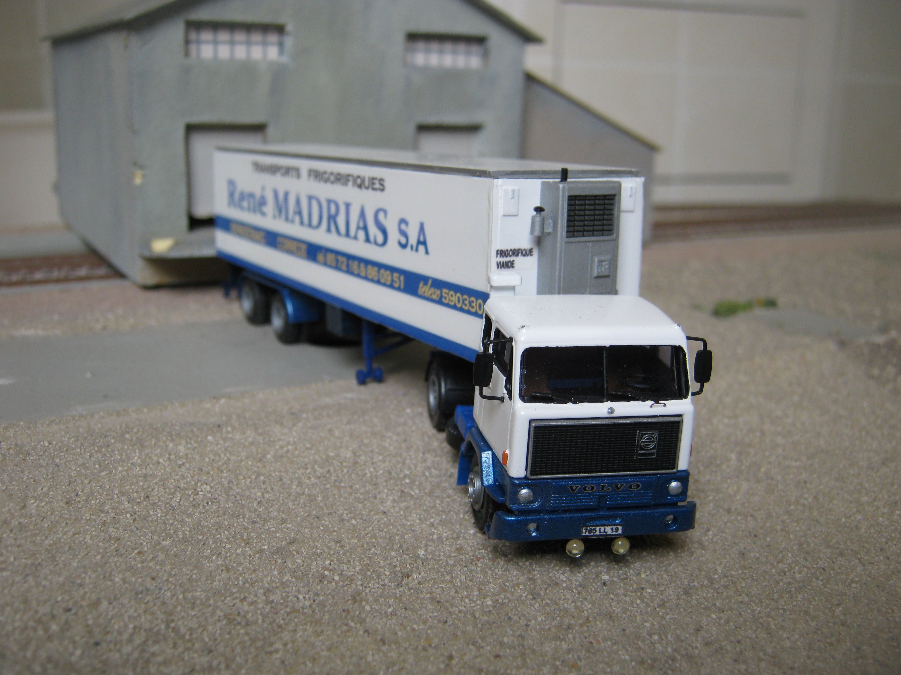 DEFIOLLE Madrias Volvo F89.jpg