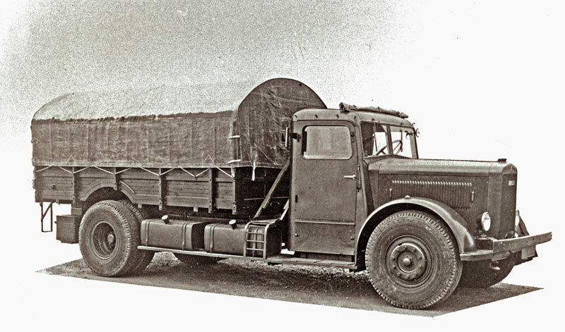 Berliet-GDR-1936-bache-site.jpg