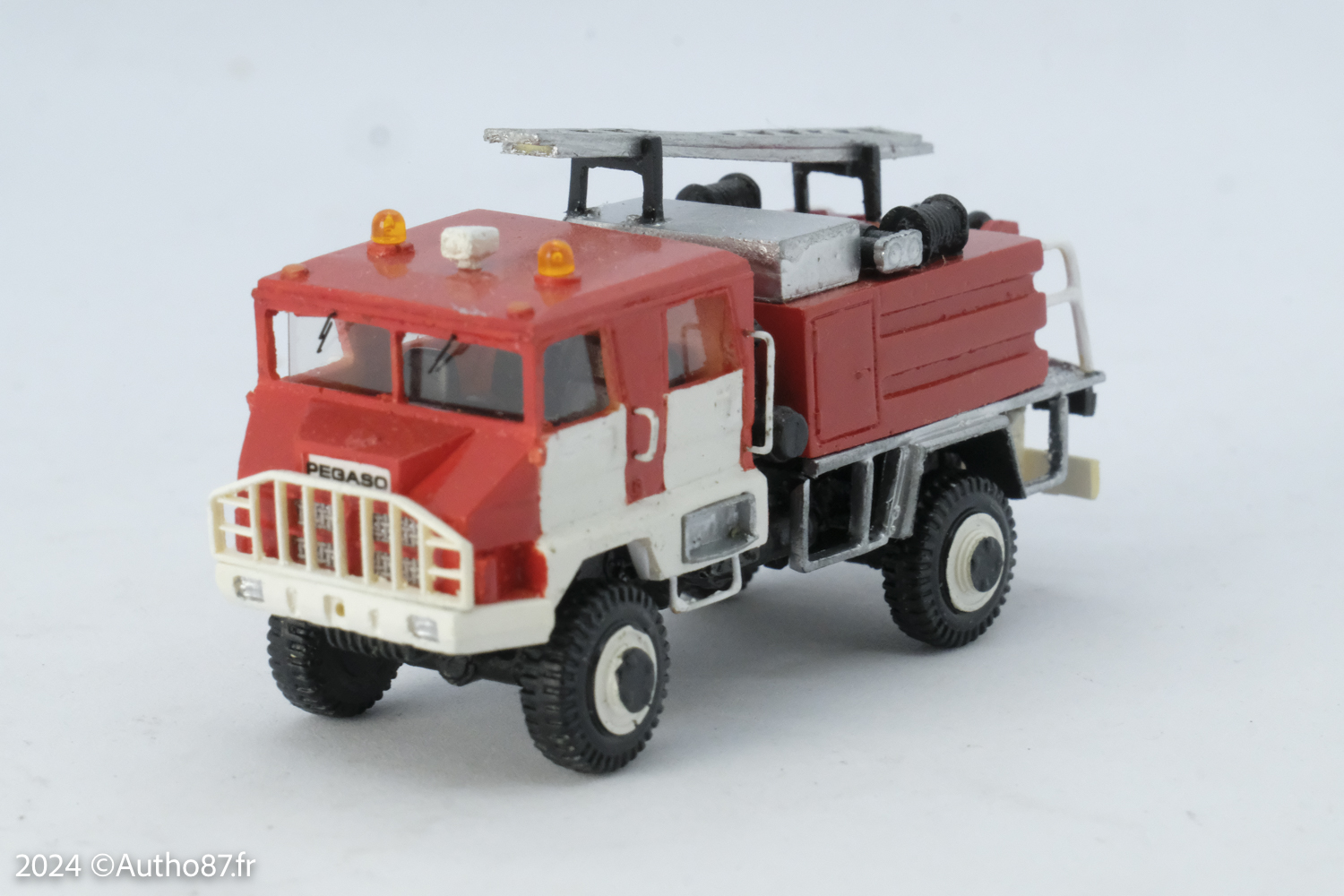 Autho87 Crewcab-1.jpg