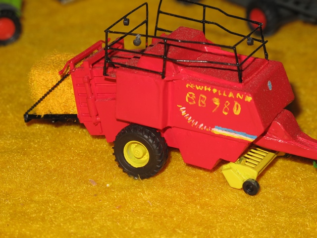 New Holland presse BB 980.JPG