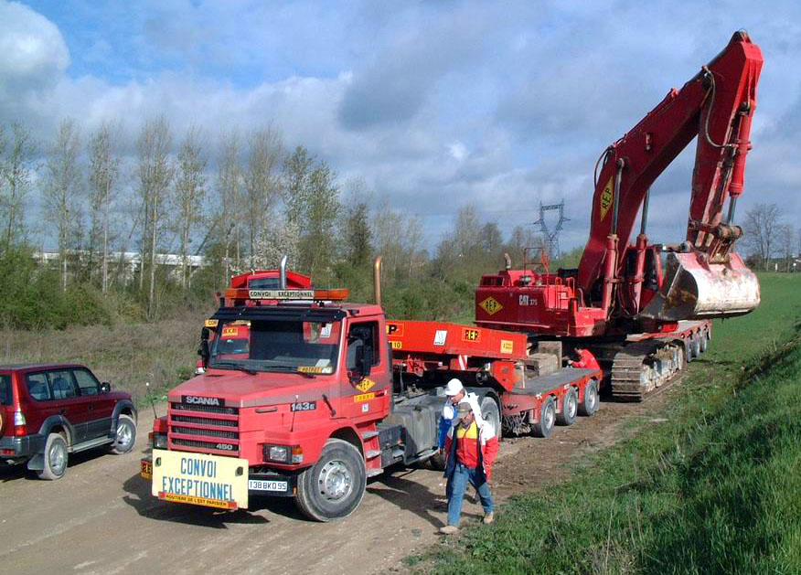 Transports d'engins T.P  de la R.E.P 08.jpg