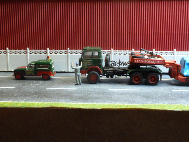 Hanomag Henschel F221SB