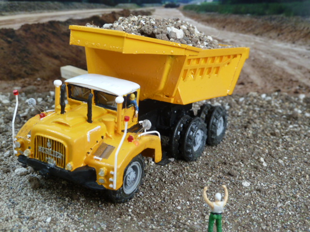 Un T100 au déchargement
