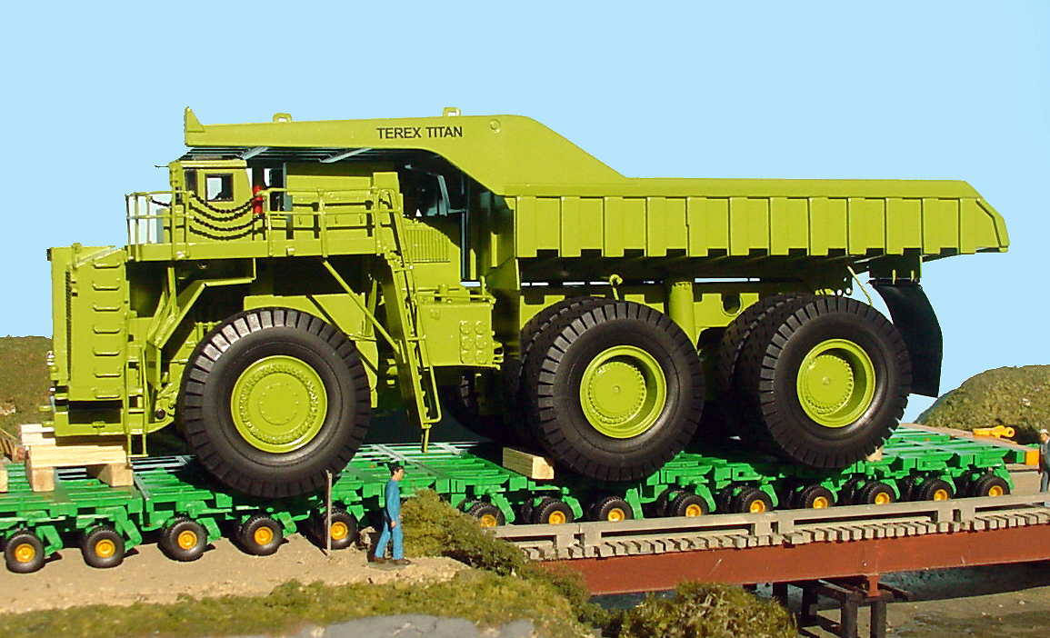 TEREX-TITAN 3319.jpg