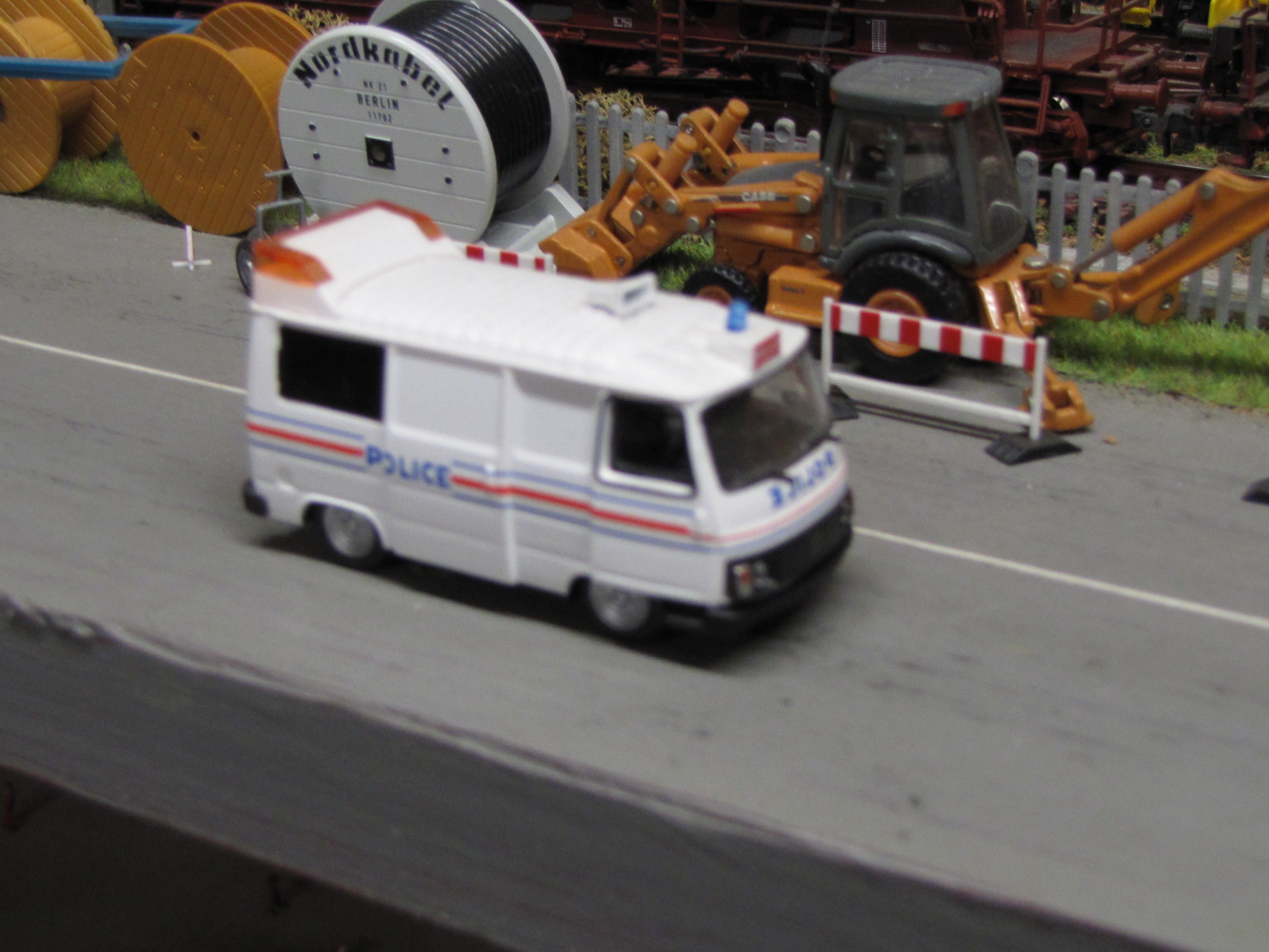 Police j9