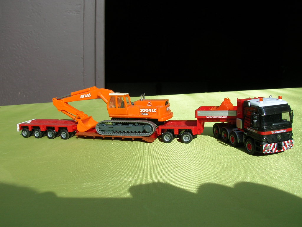 ACTROS.jpg