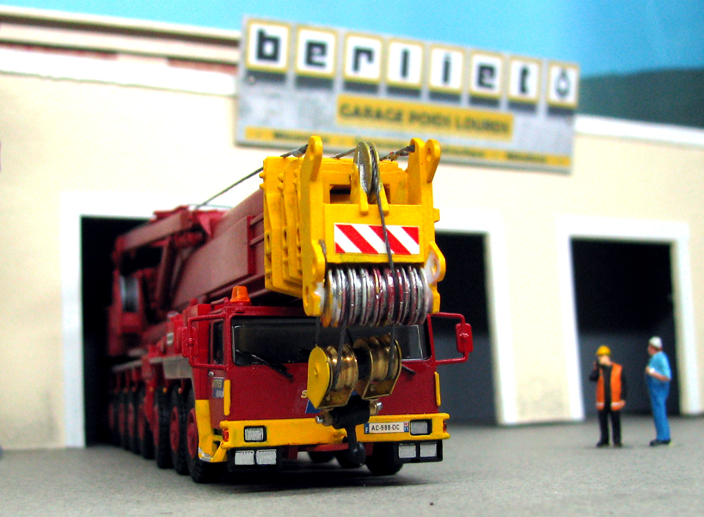 LIEBHERR LMT 1400 .JPG