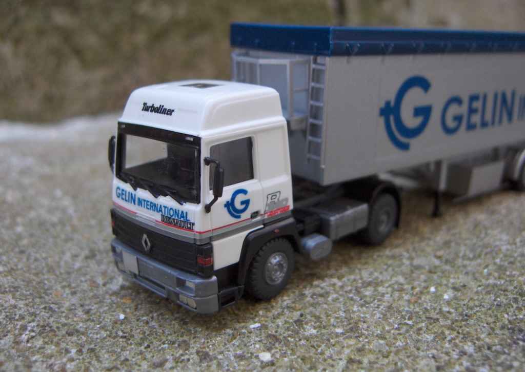 Gelin Renault R340.JPG