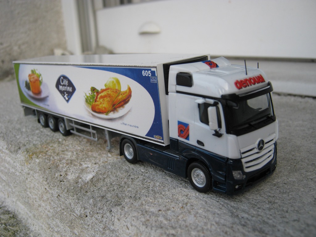 MB Actros Bigspace 1845.JPG
