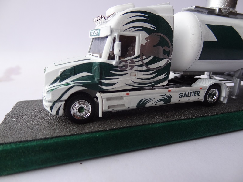 DSC01562 - Copie.JPG