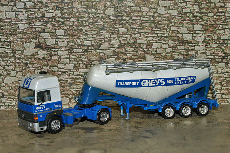 Tracteur Herpa/ modèle publicitaire Silo, reconstruit