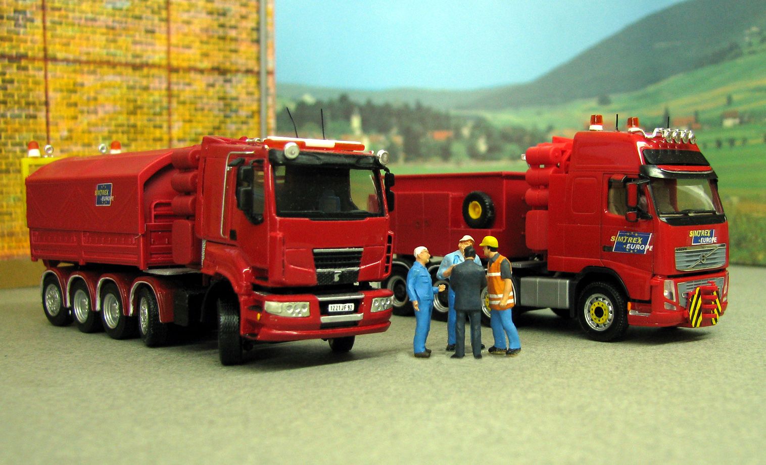 SISU C 600 et VOLVO FH 16 600 chevaux