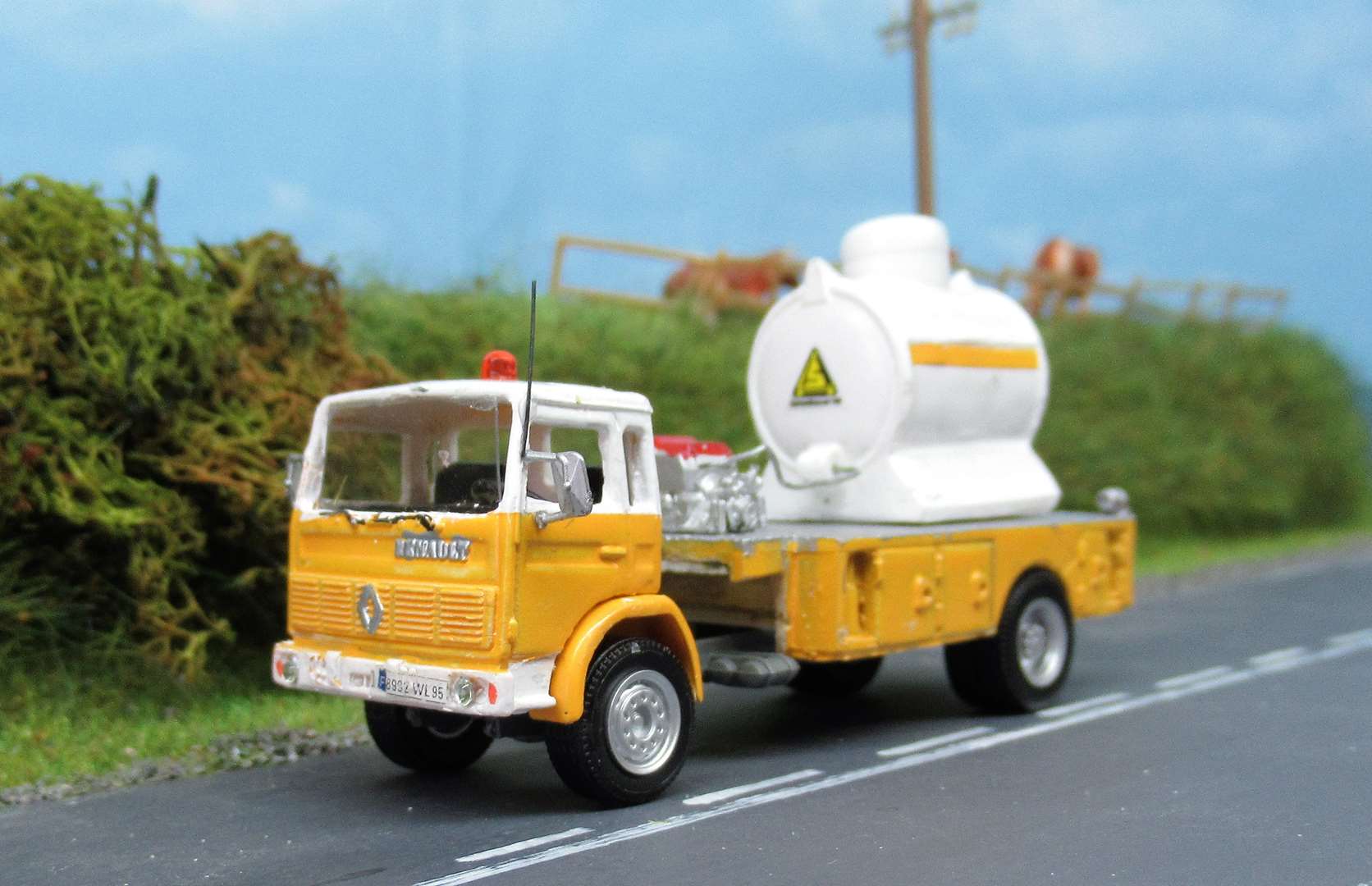 PETIT MEDIACO