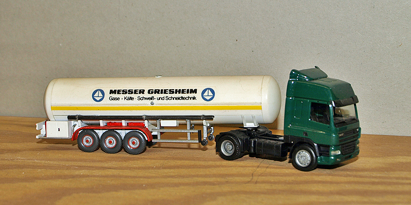 Herpa avec remorque à gaz Wiking