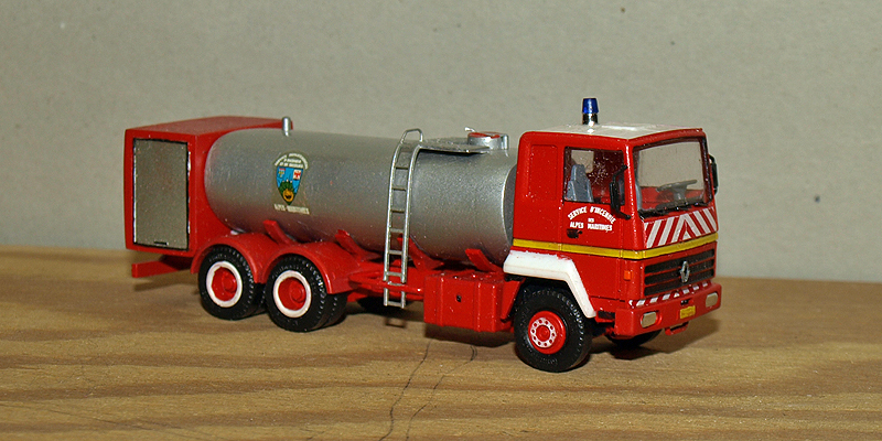 Herpa avec une superstructure de char provenant d'un modèle publicitaire