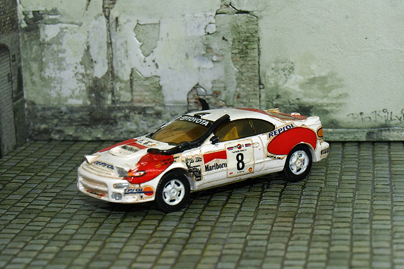 Toyota/ Safari Rally- malheureusement avec de mauvaises décalcomanies