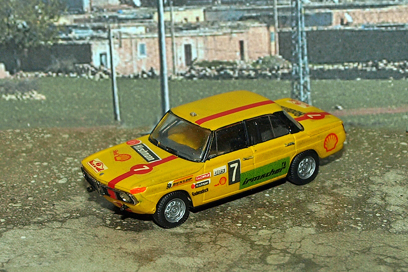 BMW 2000
