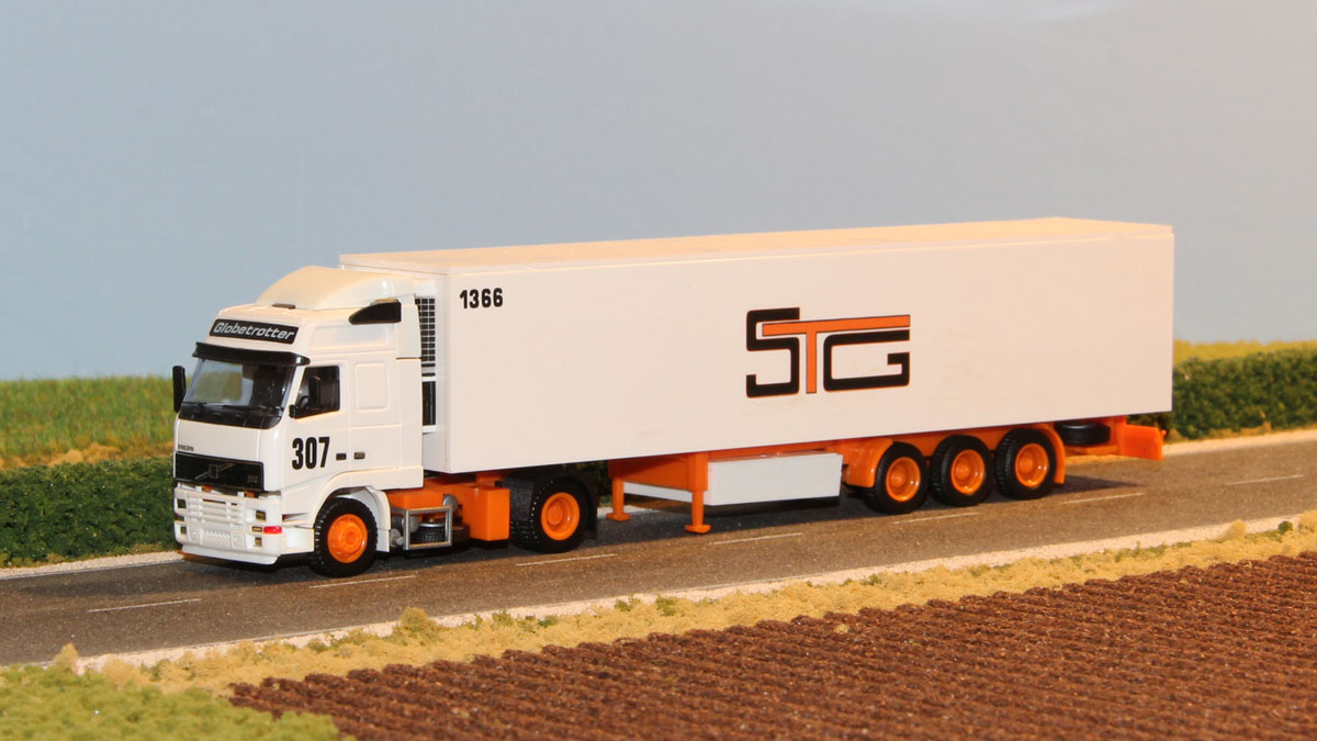 B1614.jpg