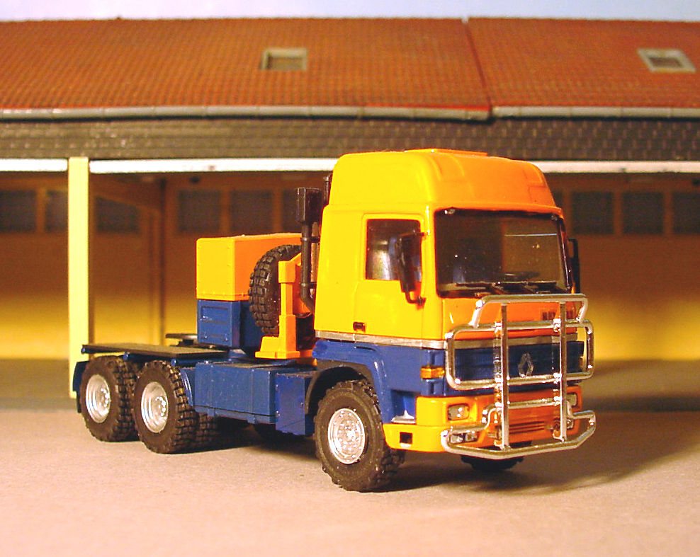 MTRE PILLET,TRÉSORS,RENAULT R95T   2.JPG