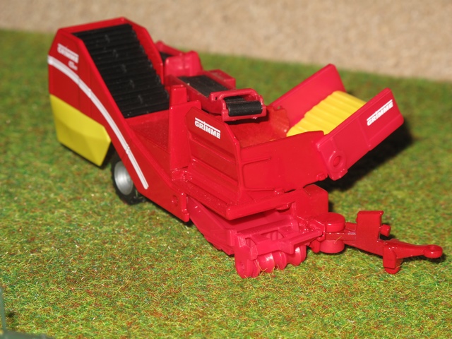 Grimme arracheuse de pommes de terre SE 260.JPG