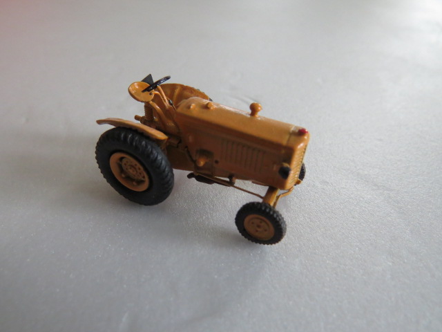 renault 3042 de l'obsidienne.JPG