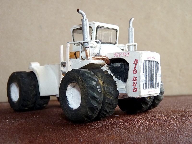Big Bud 747