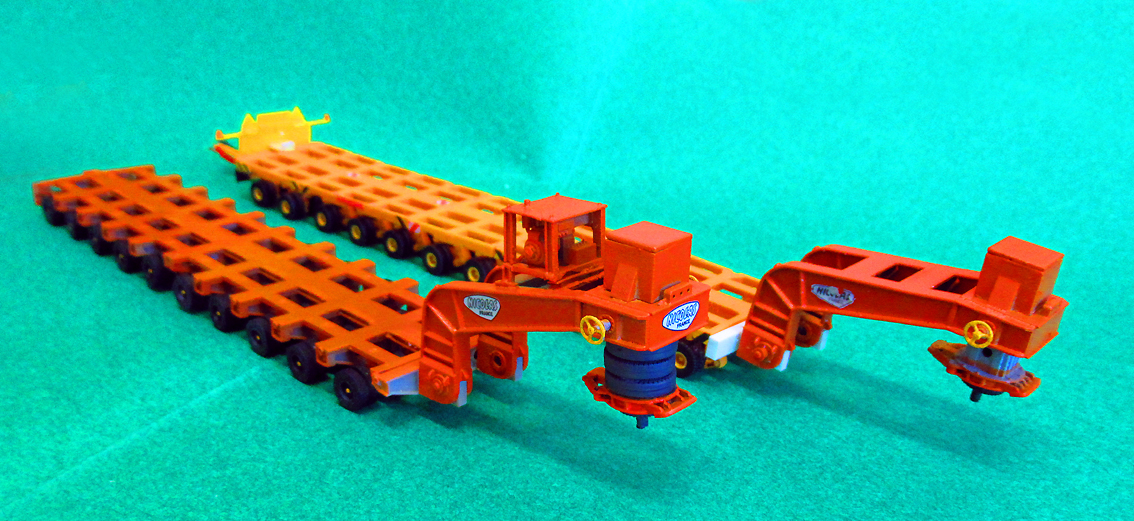 Deux beaux outils pour vos transport T.P et extra lourds ! Devant : ensemble SMD, en arrière plant: ensemble SMD/KIBRI