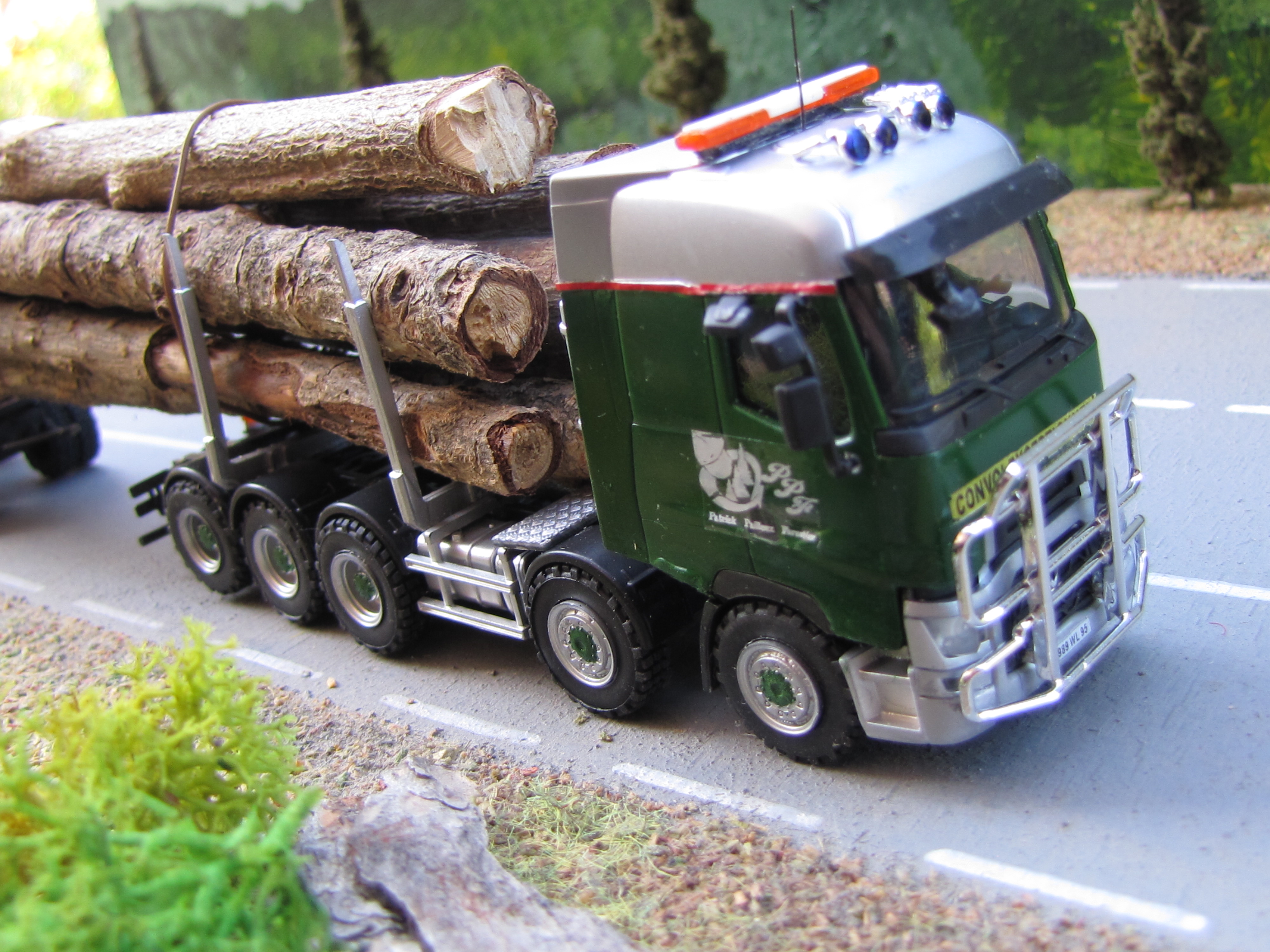 CAMION FORESTIER PP