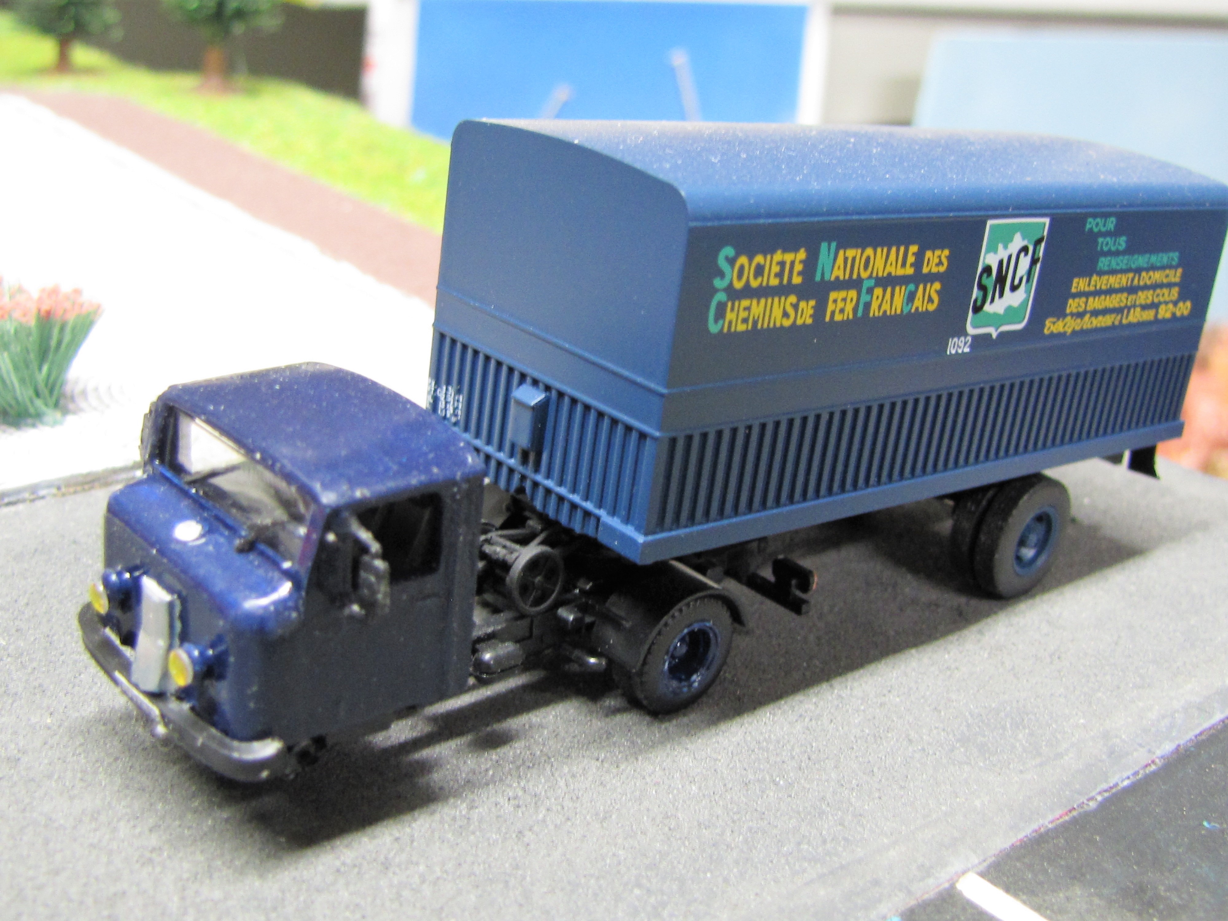 TRACTEUR FAR SNCF