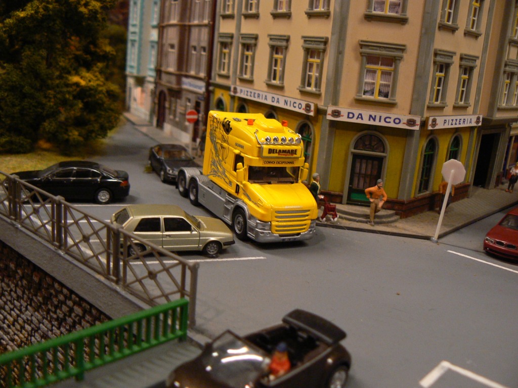 2002-3.JPG