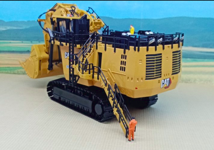 Avec échelle escamotable