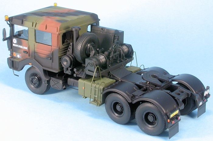 c'est du 1/48 ème PROMODELS.........très beau !