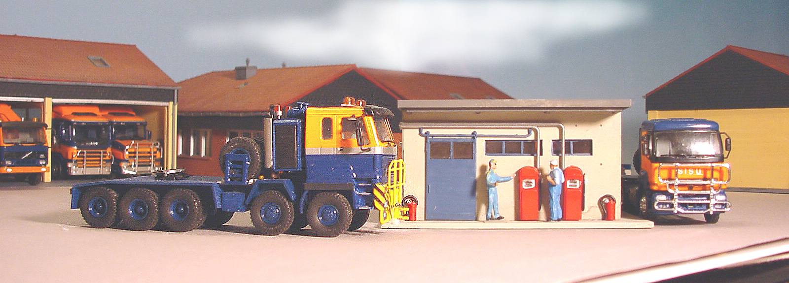 MTRE PILLET,LE TITAN AU RAVITAILLEMENT BIS.JPG