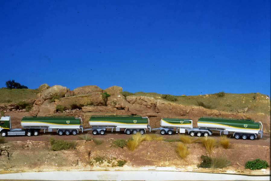 img063.jpg