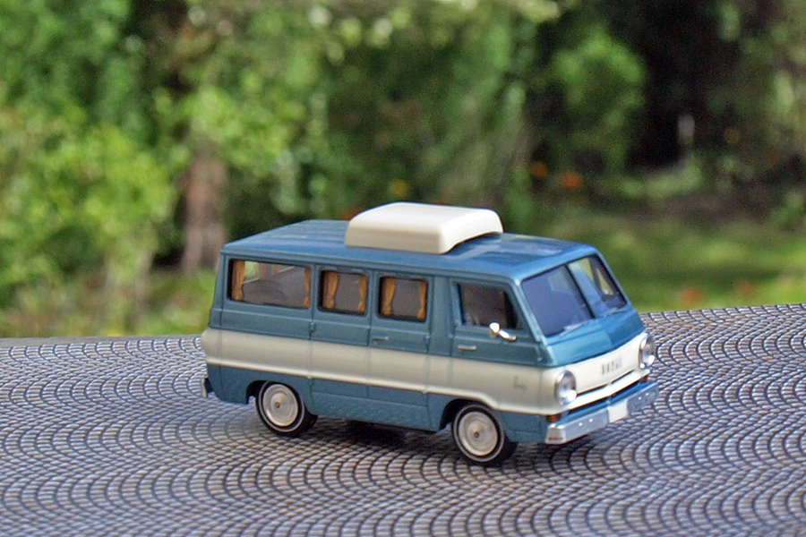 Camper sur base Brekina