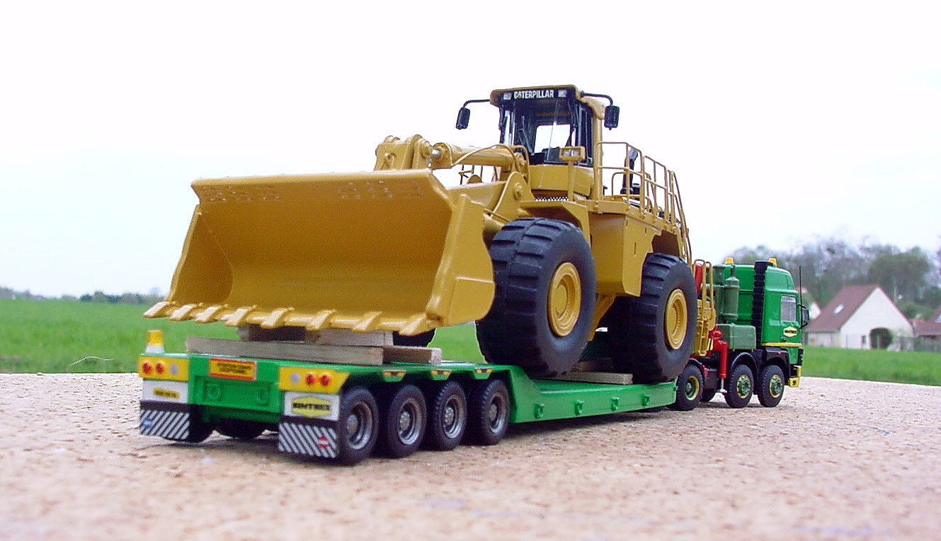 C  SIMTREX  R390 8x4 avec CAT 992G  h.jpg