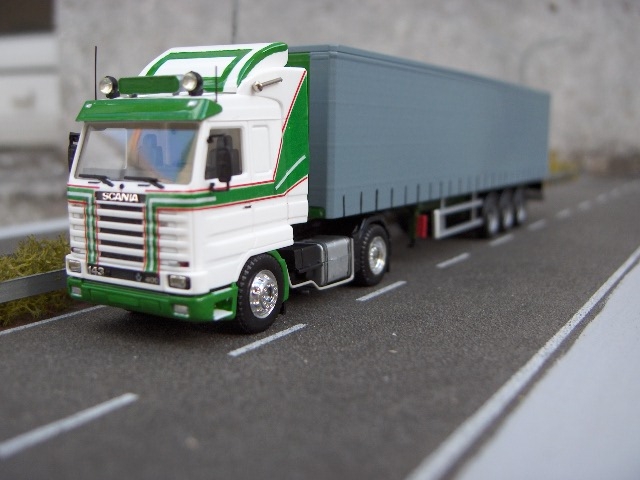 SCANIA 143.JPG