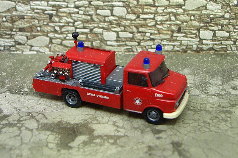 En Belgique. Modèle Wiking, carrosserie de mon atelier.