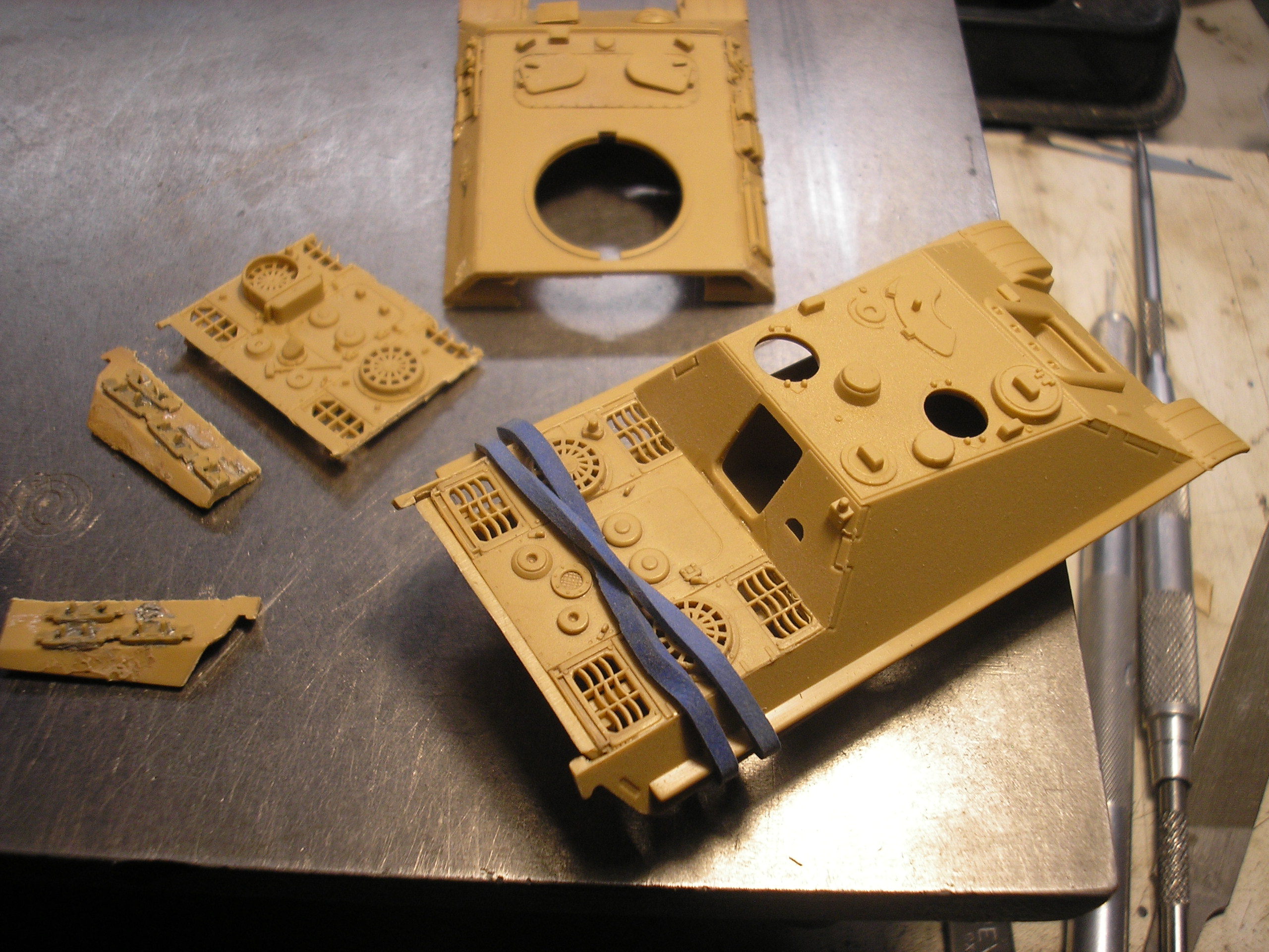 The transplant of features from early Panther tank to the late tank destroyer...