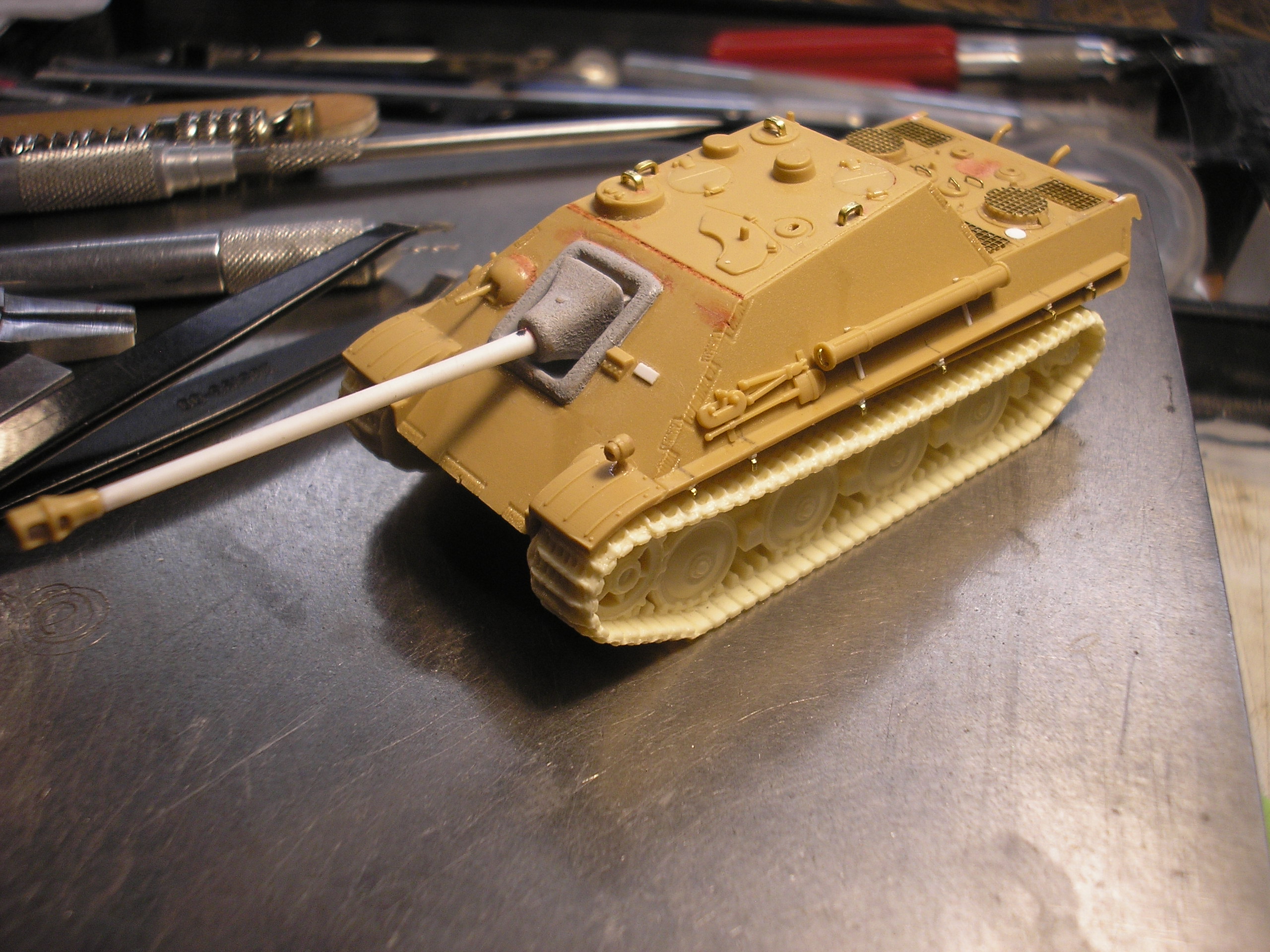 More details and texture for the &quot;cast&quot; armor applied.