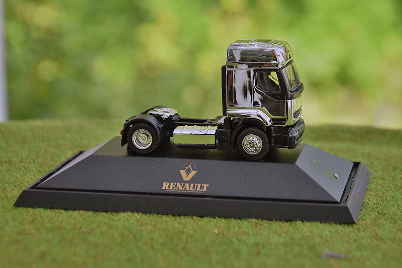 Renault Premium chromé, première édition 1997.