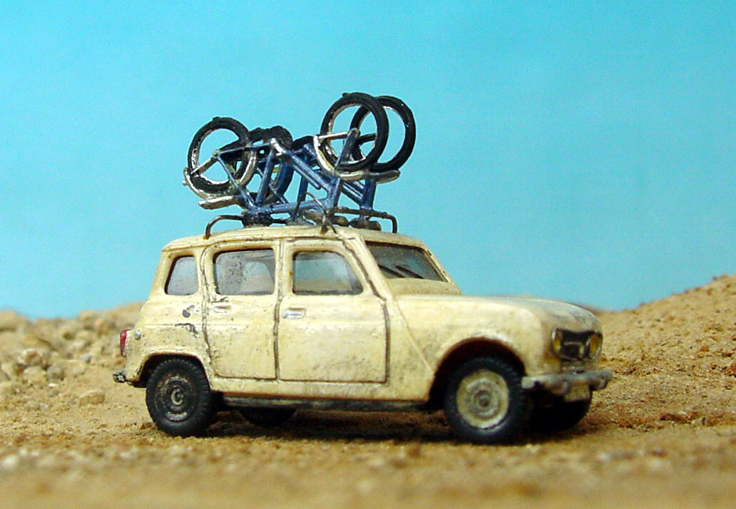 RENAULT LA 4L DE L'AMI SALQUES 1.JPG
