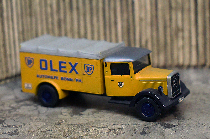 Véhicule d'assistance aux automobilistes de la société BP des années 1930